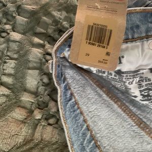 Levi’s high waisted brand new with tags
